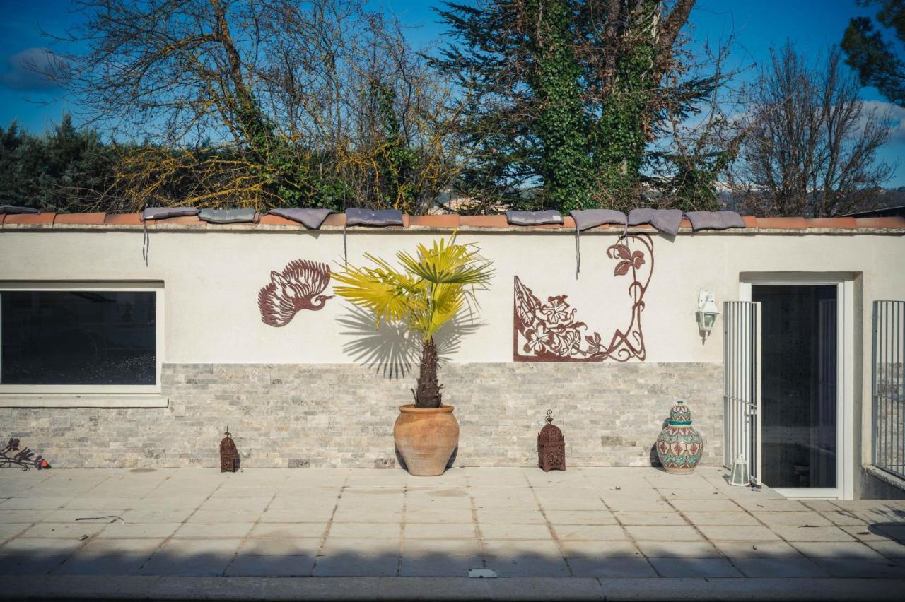 Bastide Du Bau Reddoun, Chambres D'Hotes, Maison D'Artiste En Provence Кальян Экстерьер фото